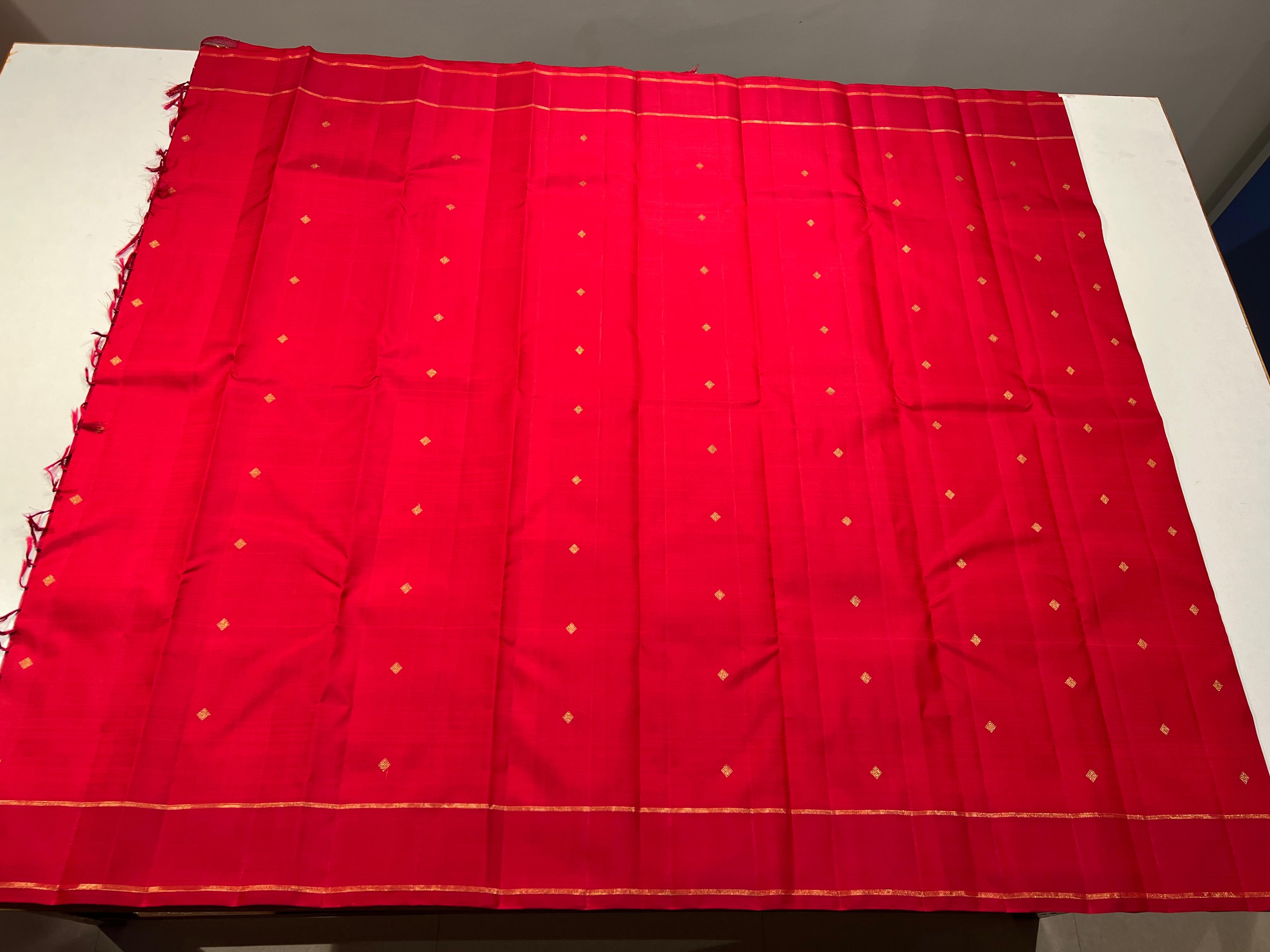 RED COLOUR PLAIN BORDER KANCHIPURAM SILK SAREE