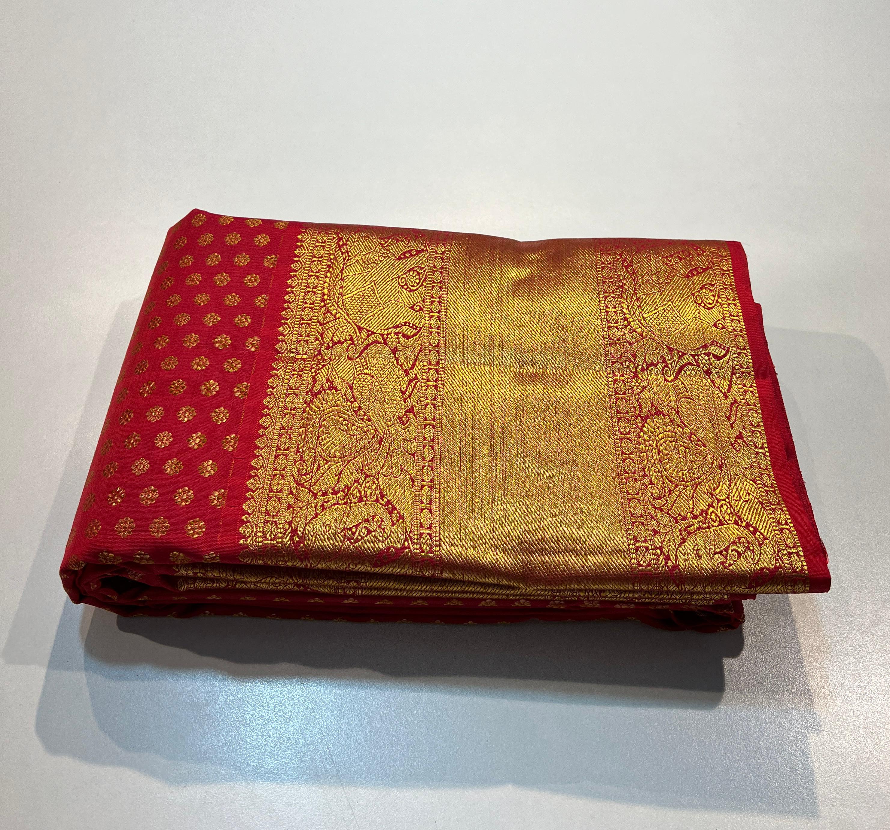 CHILLI RED COLOUR & GOLD BORDER KANCHIPURAM SILK SAREE