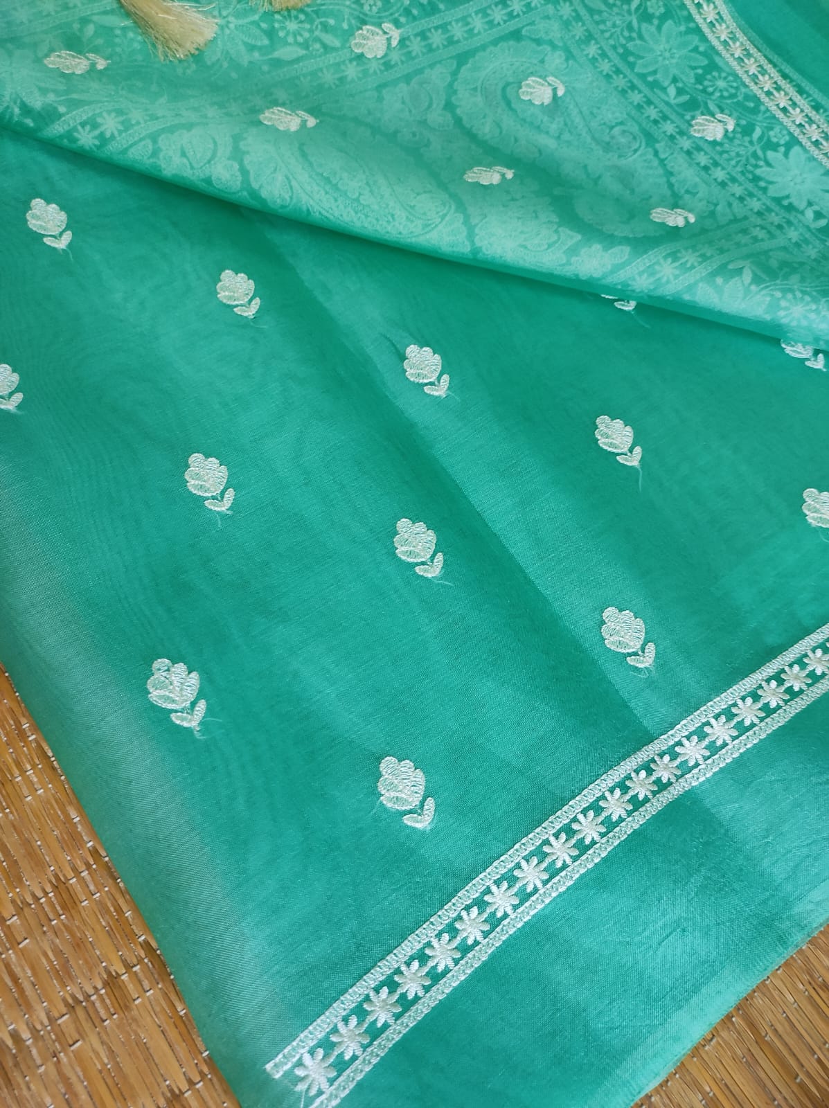 DARK GREEN COLOUR PURE ORGANZA SILK EMBROIDERY BORDER BUTA