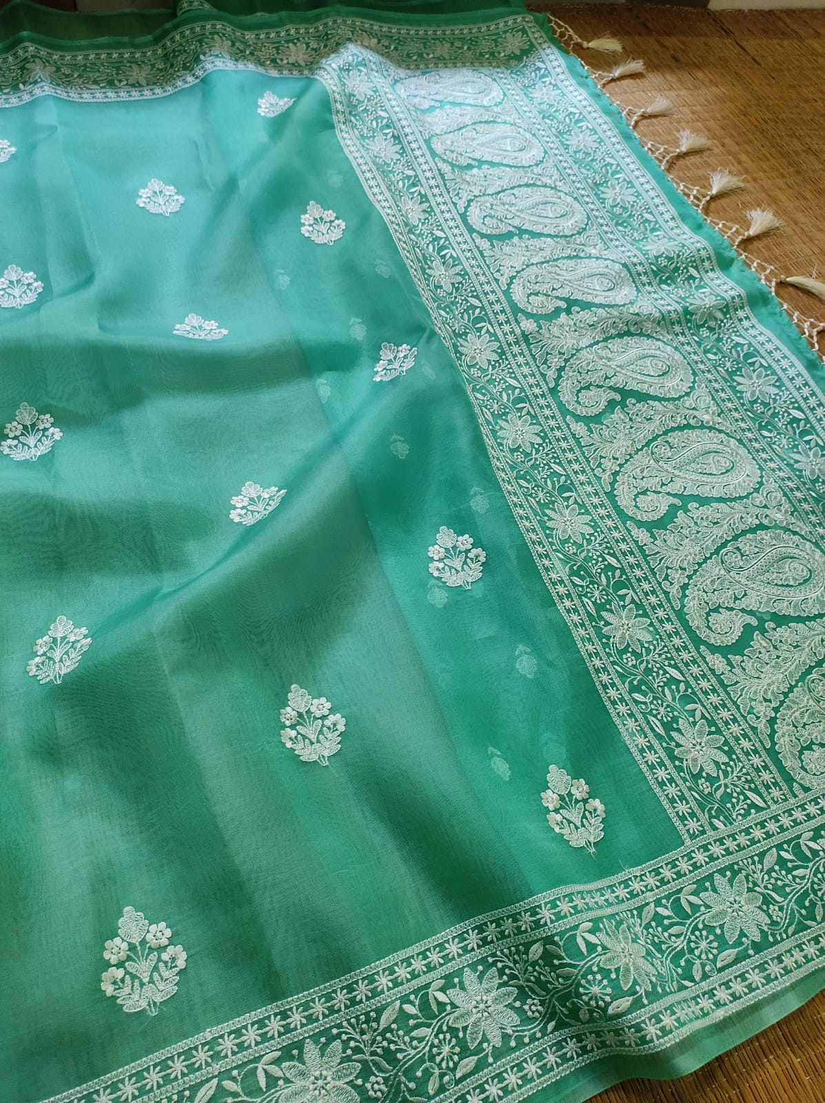 DARK GREEN COLOUR PURE ORGANZA SILK EMBROIDERY BORDER BUTA