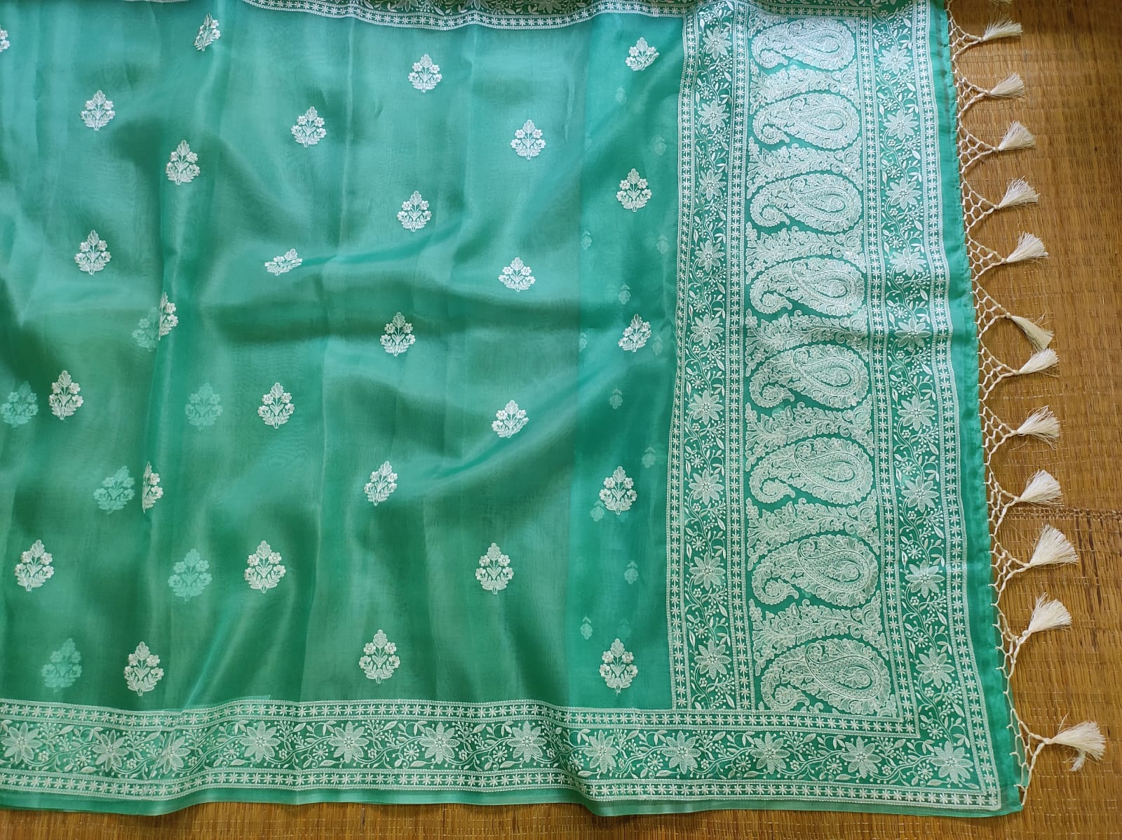 DARK GREEN COLOUR PURE ORGANZA SILK EMBROIDERY BORDER BUTA