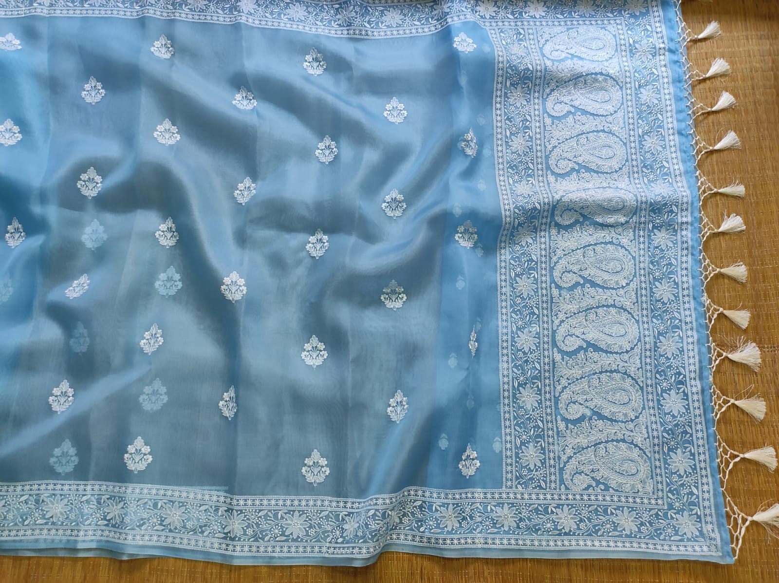 BLUE COLOUR PURE ORGANZA SILK EMBROIDERY BORDER BUTA