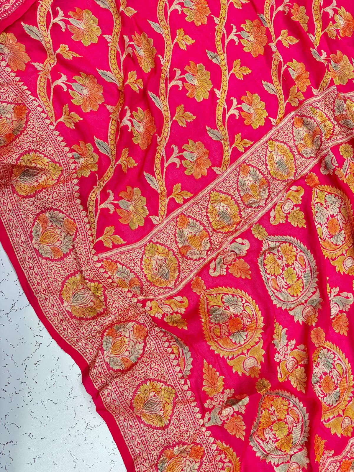 RED COLOUR & GOLDEN BORDER BANARASI SILK SAREE