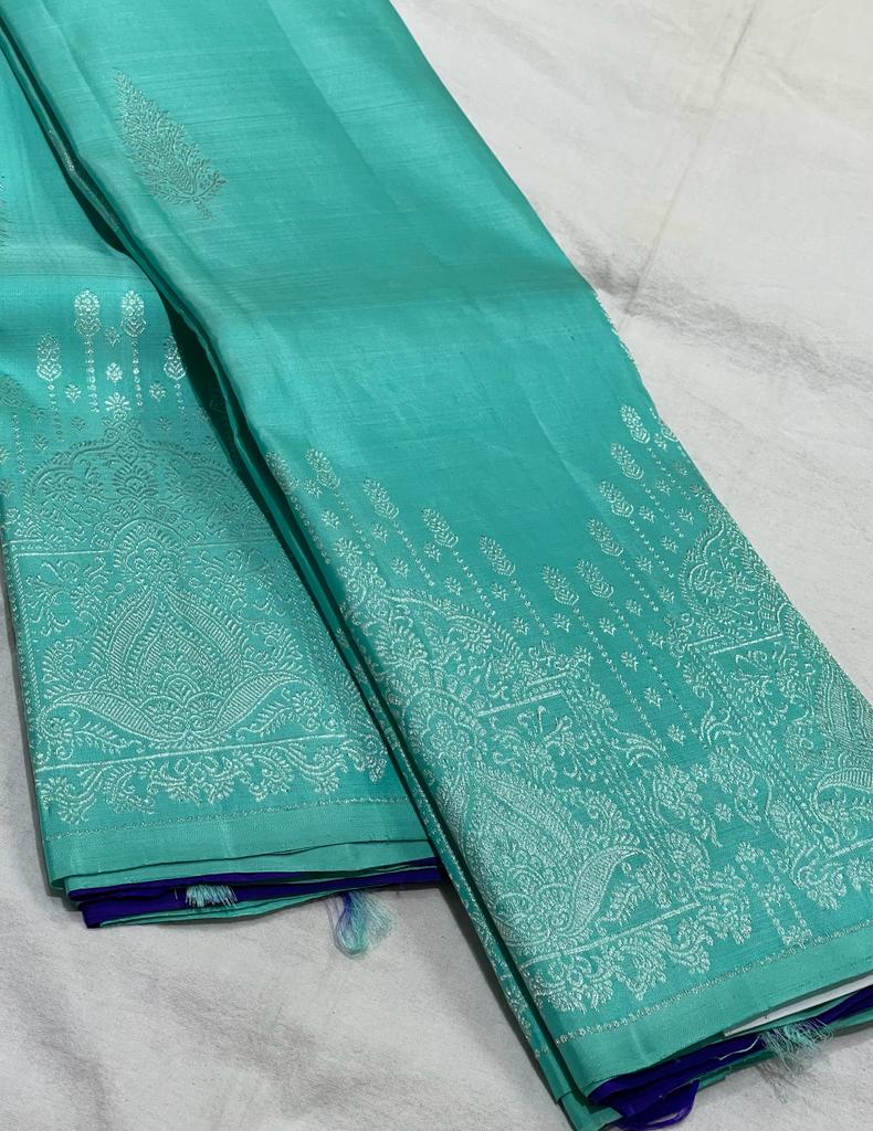 GREEN / BLUE BOARDERLESS KANCHI SAREE