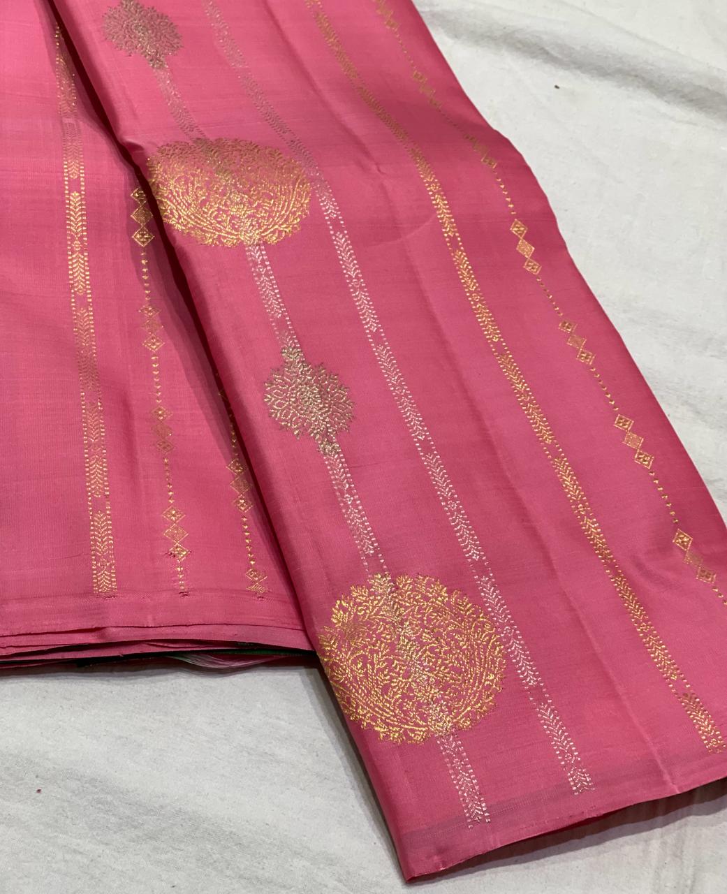 PINK / BOTTLE GREEN  BOARDERLESS KANCHI SAREE