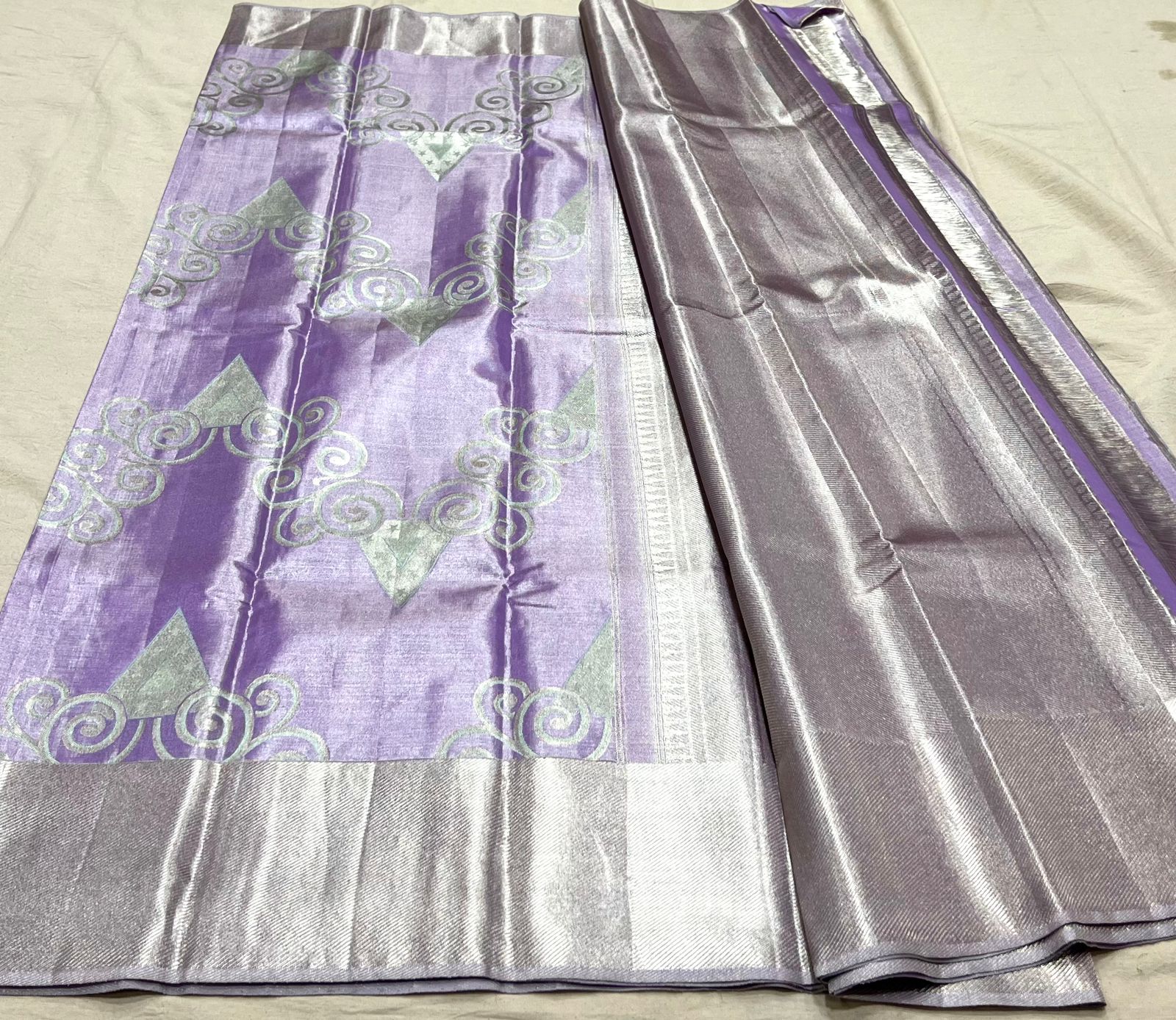 LAVENDER / SILVER KANCHI TISSUE SAREE