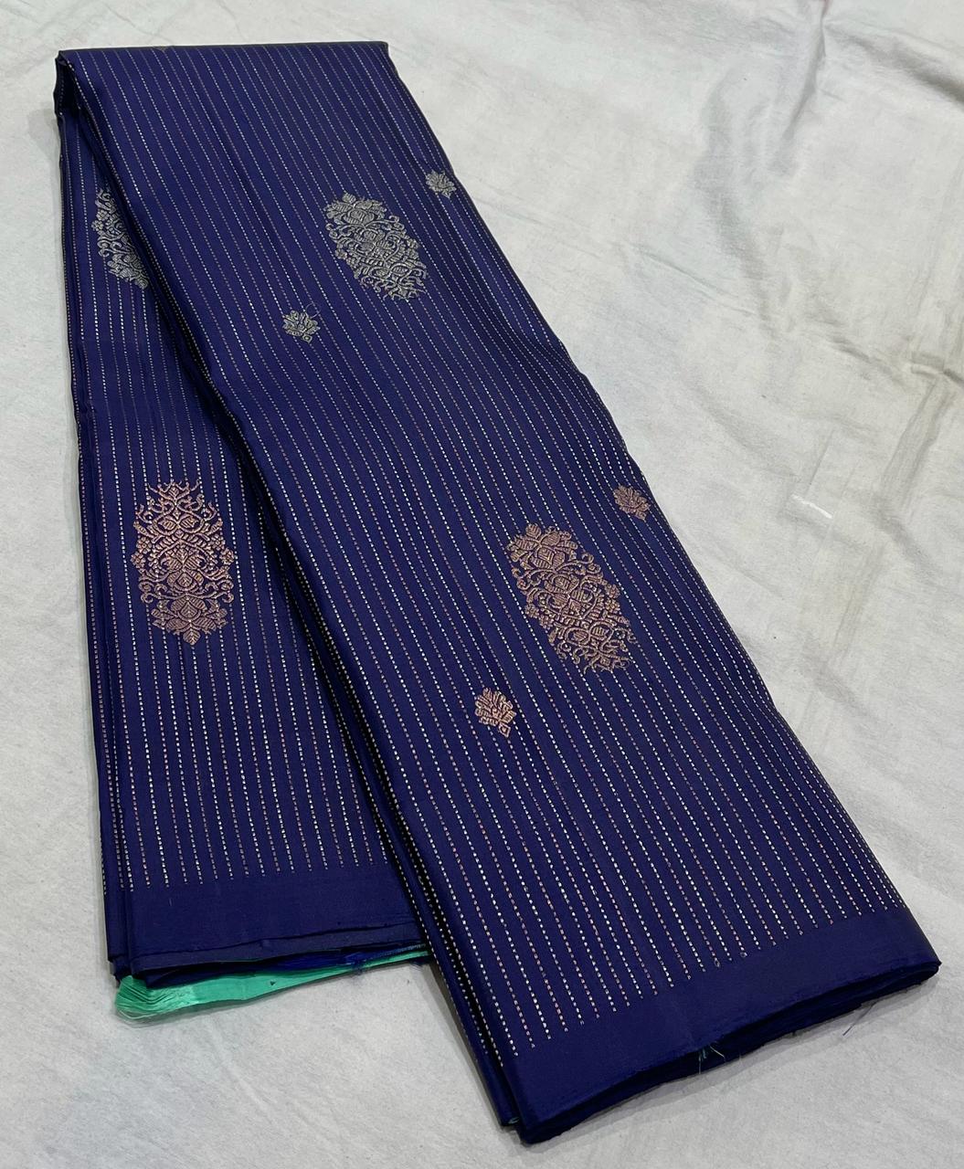 NAVY BLUE / SEA GREEN BOARDERLESS KANCHI SAREE