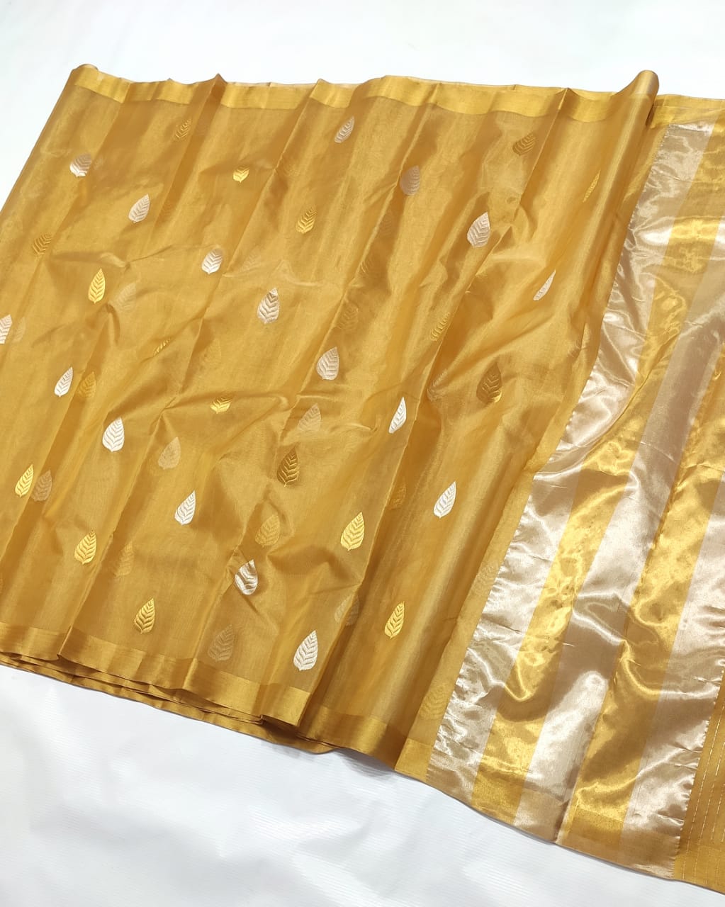 GOLD CHANDERI SAREE