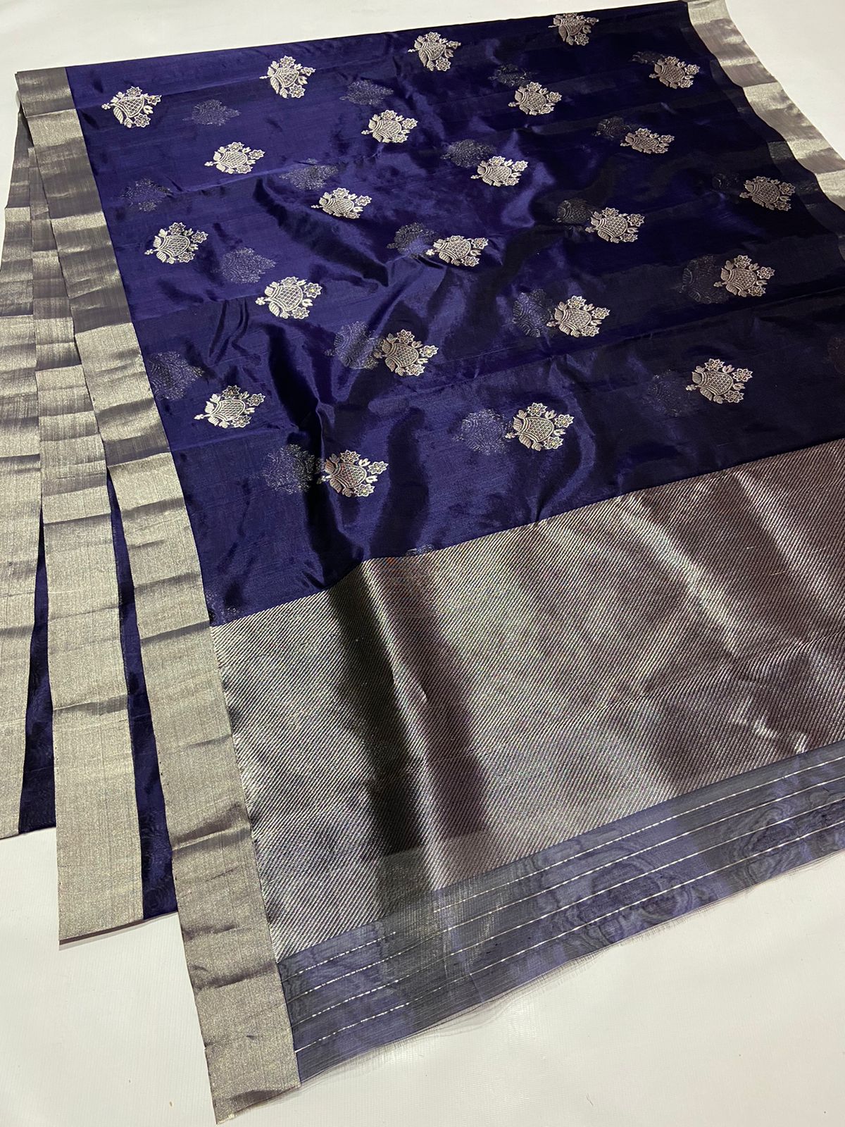 NAVY BLUE SILVER CHANDERI SAREE