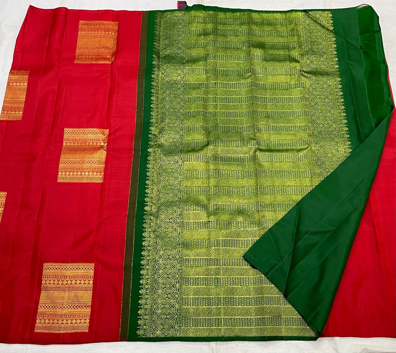 RED/ GREEN BOARDERLESS KANCHI SAREE