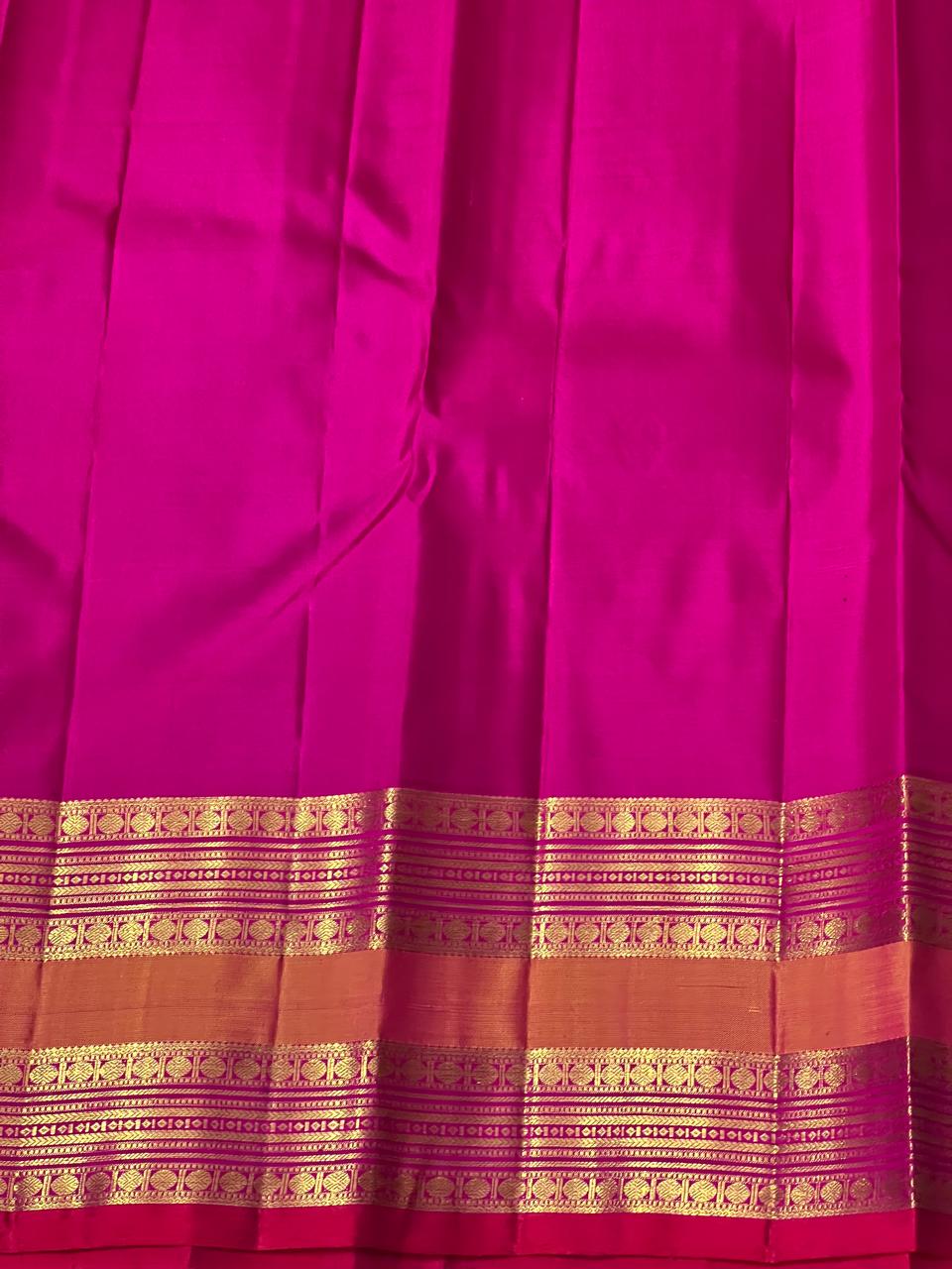 BROWN / PINKKANCHI SAREES