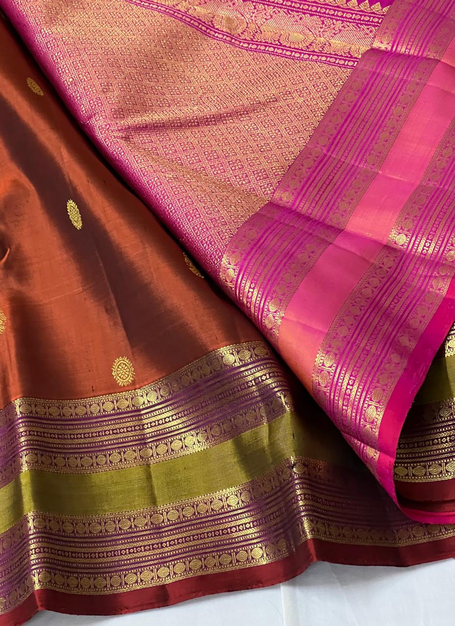 BROWN / PINKKANCHI SAREES