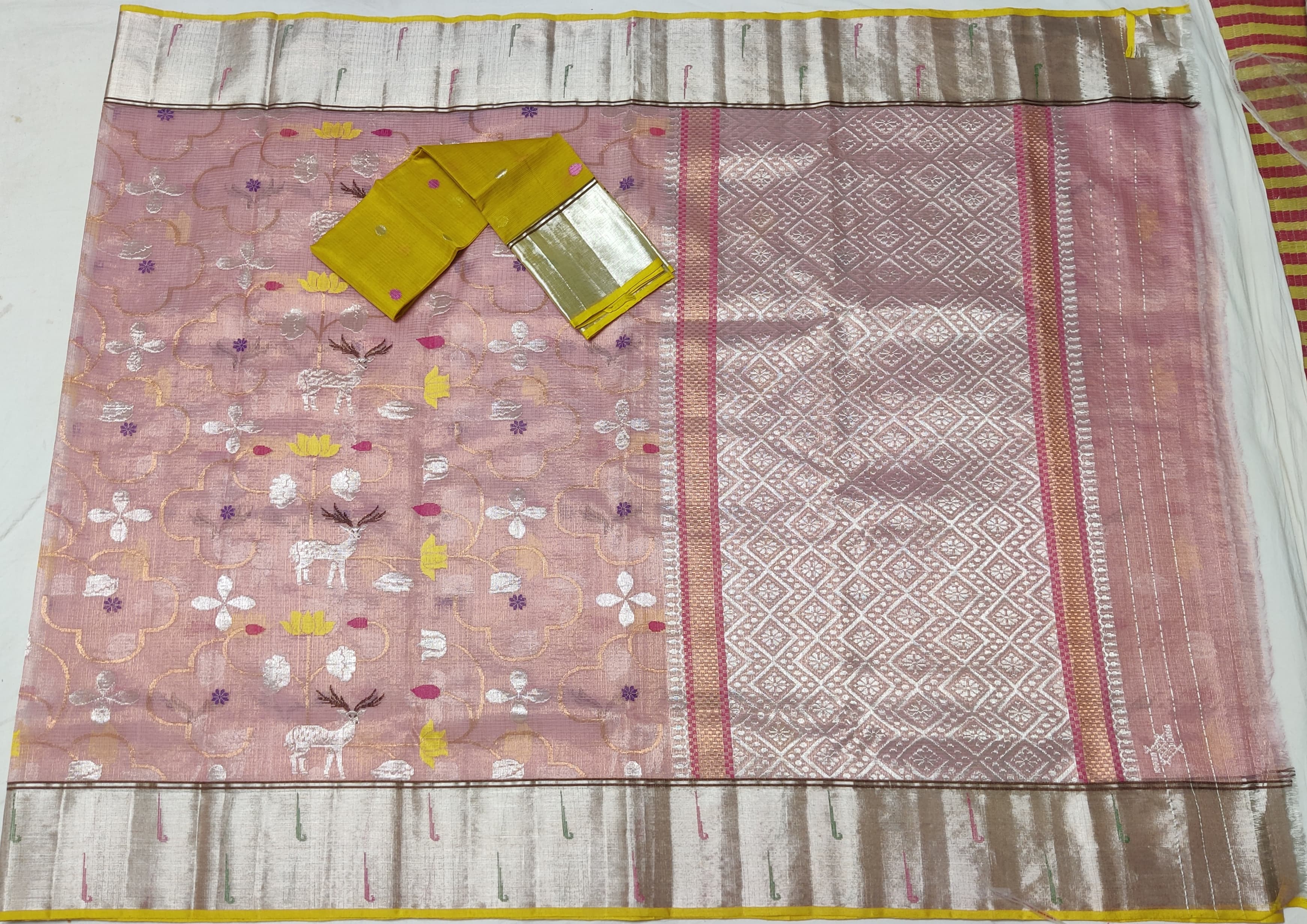 ROSE GOLD COLOUR & GOLDEN BORDER ZARI KOTA SAREE