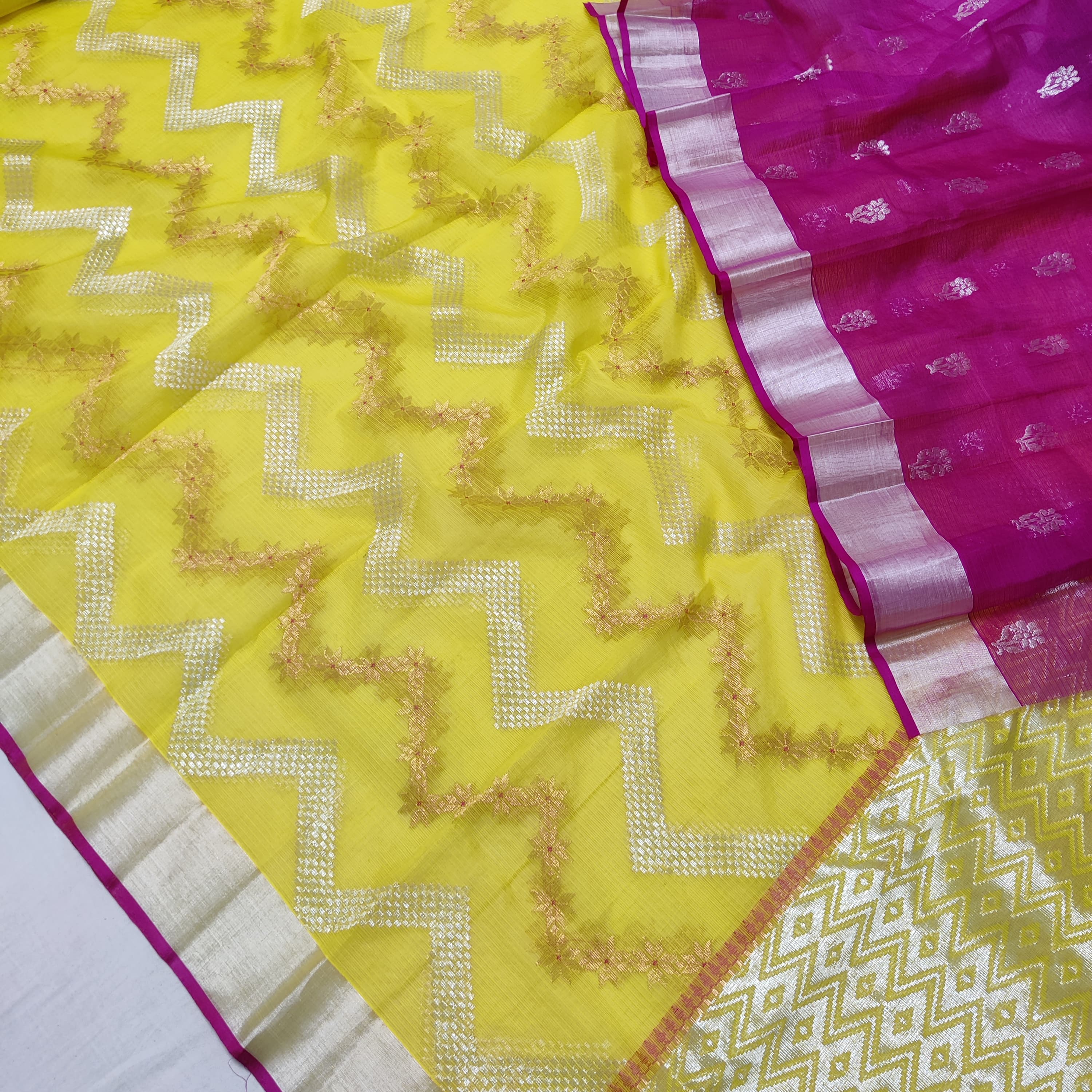 YELLOW COLOUR & PINK BORDER ZARI KOTA SAREE