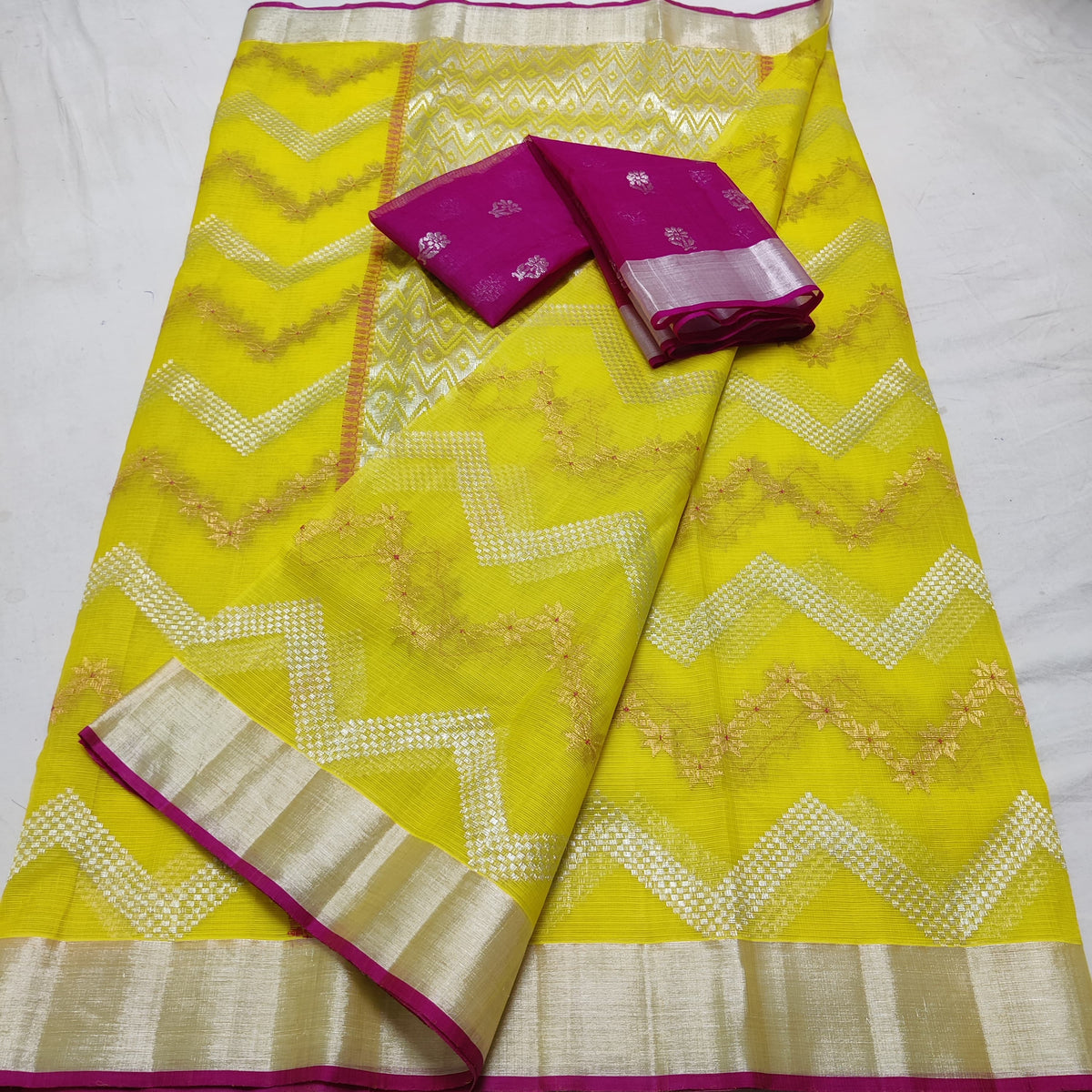 YELLOW COLOUR & PINK BORDER ZARI KOTA SAREE